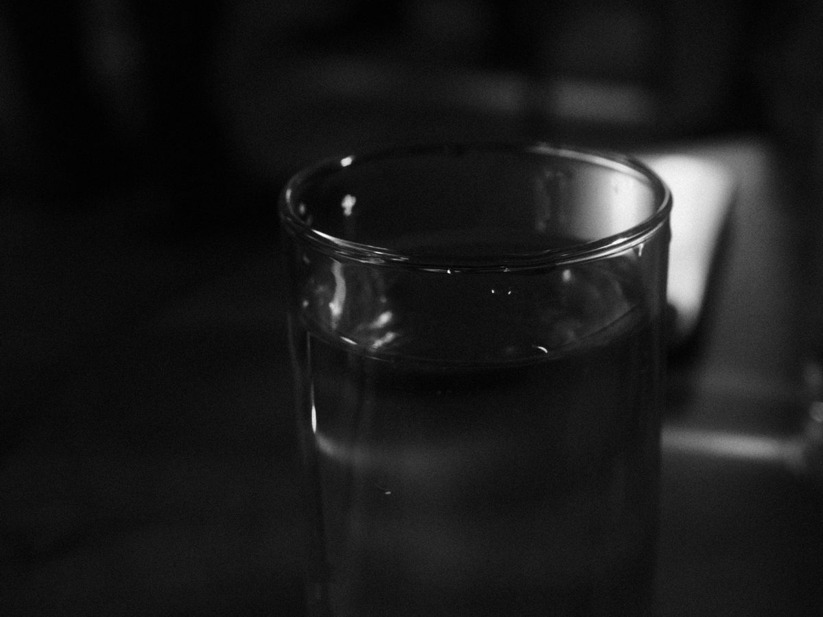 Wasser als Teil einer gesunden Routine